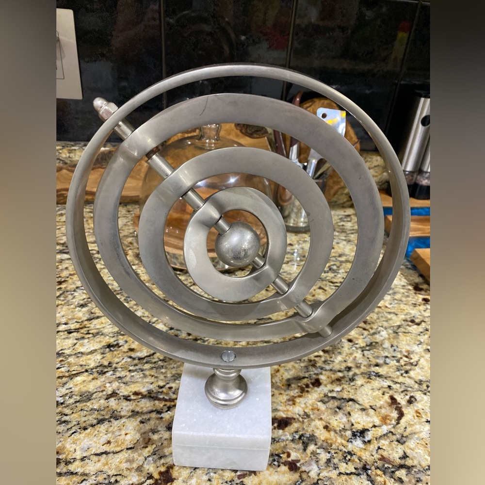 Silver  decorative object - Picture 2 of 9